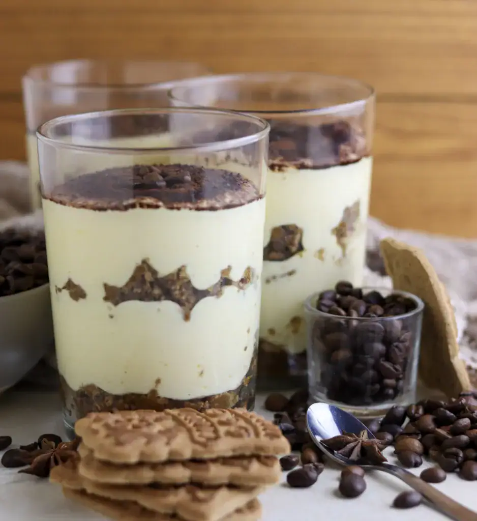 sideview of three speculoos tiramisu cups 