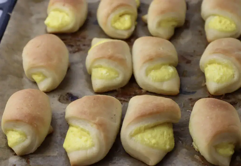hot cottage cheese rolls