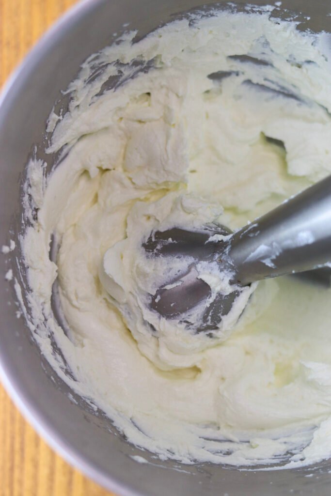 How to blend the cottage cheese before incorporating it into the dough.